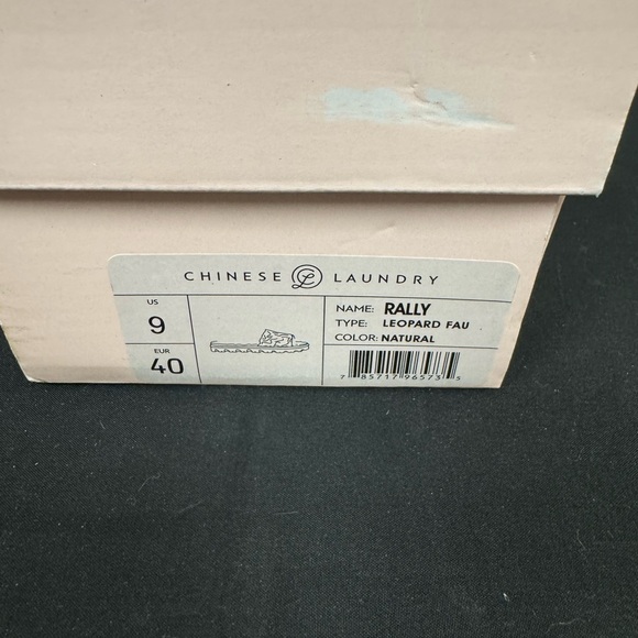 CHINESE LAUNDRY Rally Leopard Faux Fur Slide - W9 - Picture 9 of 10